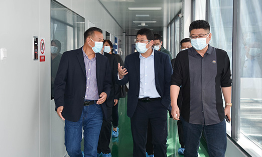 热烈欢迎中华全国供销合作总社济南果品研究院 张为宏董事长、山东省农业科学院农产品研究所彭立增博士一行莅临oety欧亿体育集团参观交流